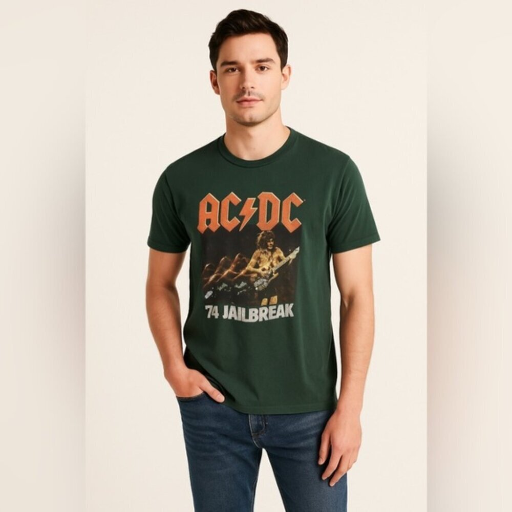 AC/DC ’74 Jailbreak Graphic Band T-Shirt Men’s Size M